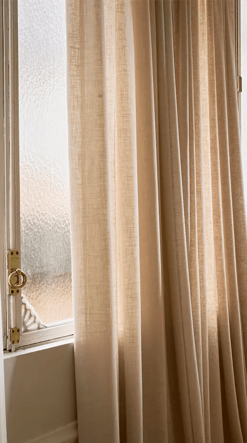 Visillo Chantilly de Guell Lamadrid confeccionado a medida por Etamin