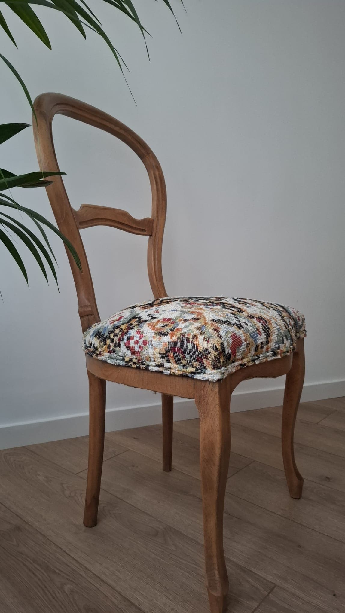 Silla retapizada multicolor