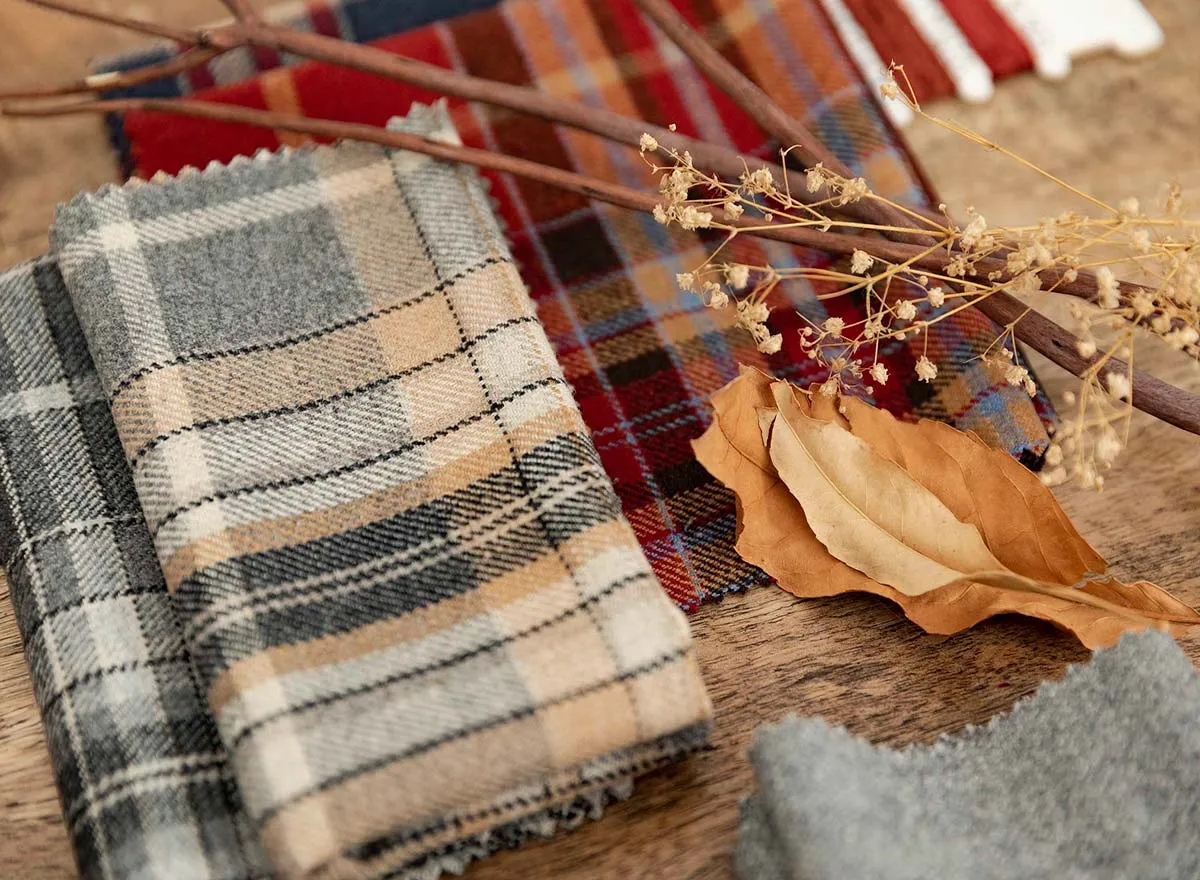 Tela Golf in Scotland — tartán en lana con cuadros clásicos en paleta otoñal, disponible en Etamin Valencia